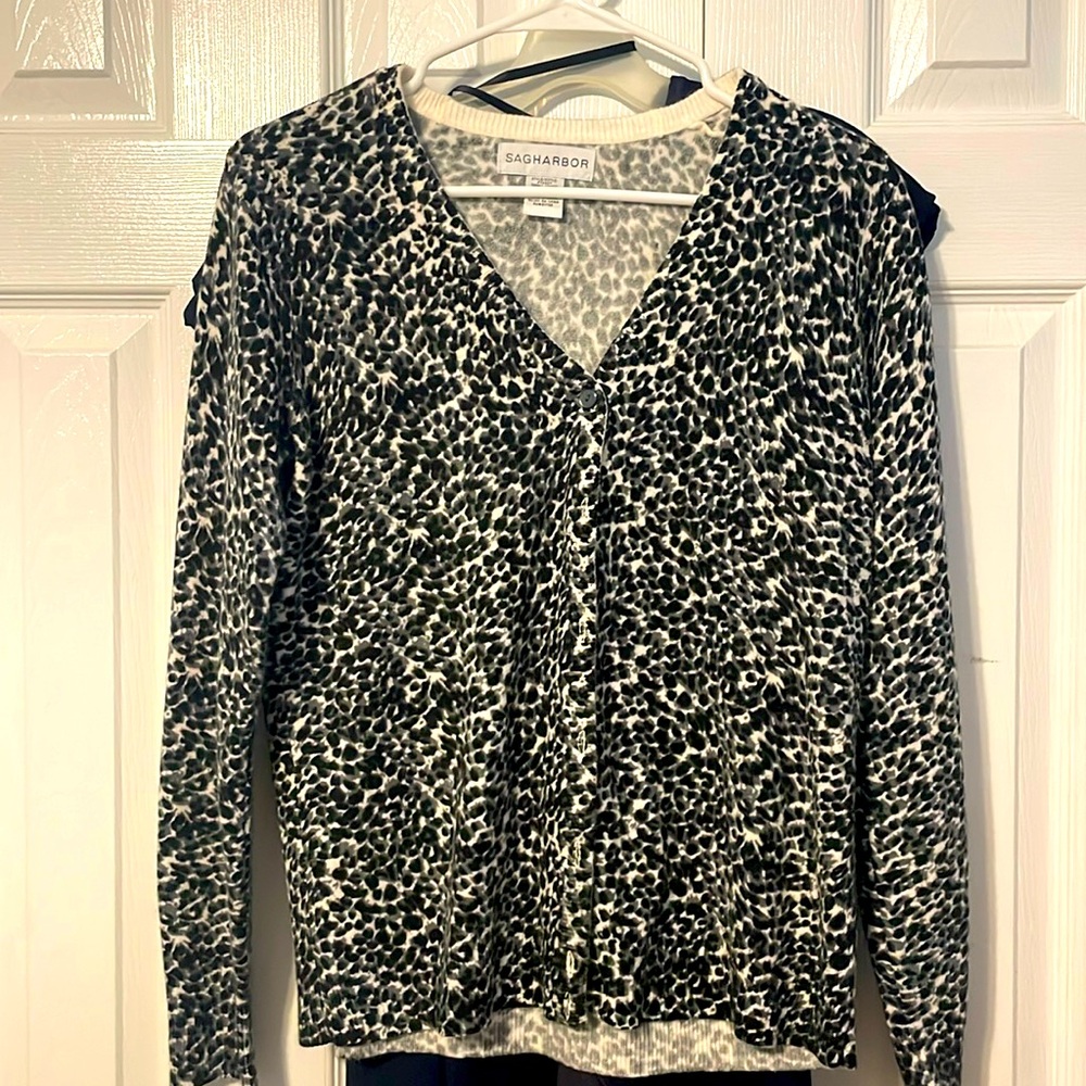 EUC Sag Harbor Button Up Sweater